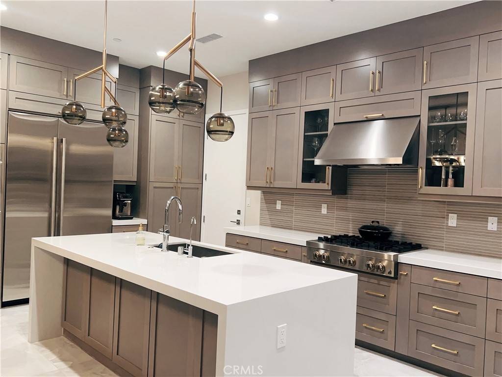 Montebello, CA 90640,1165 Poppy CT