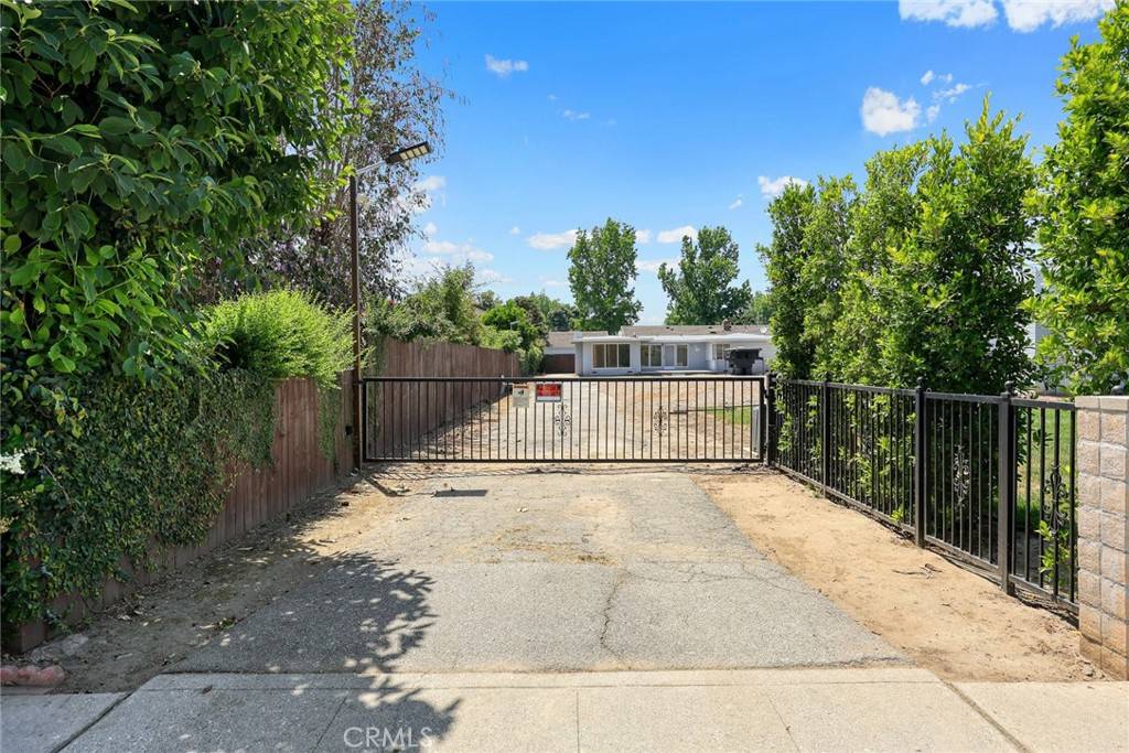 Arcadia, CA 91006,2517 S 2nd AVE