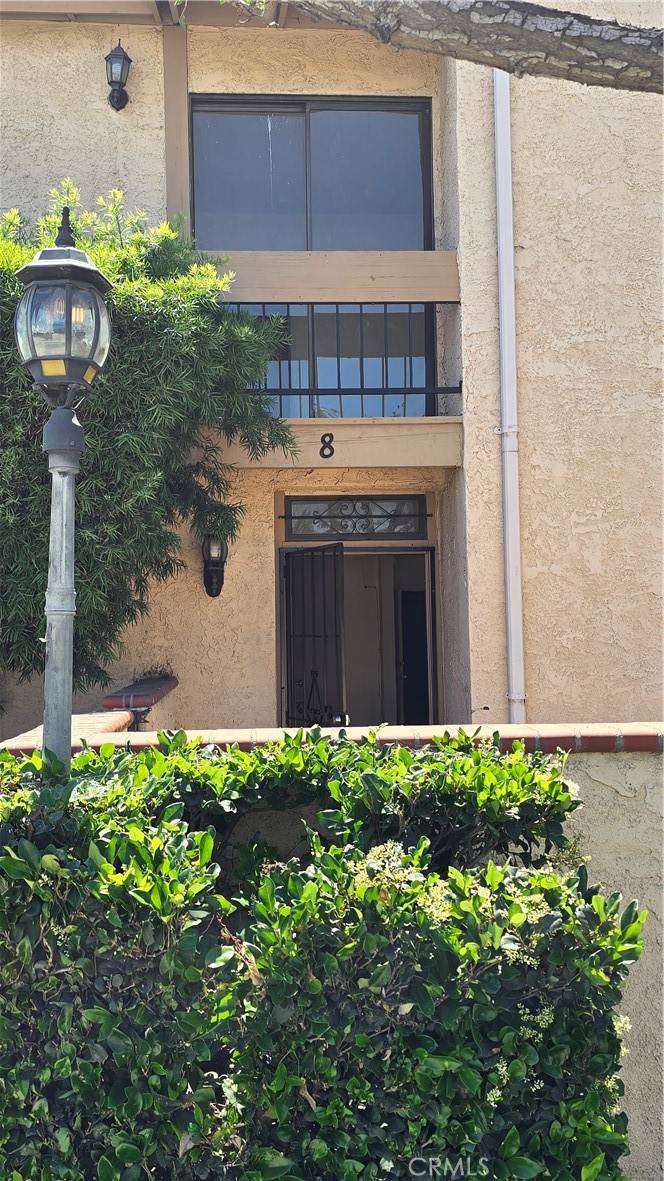 Arleta, CA 91331,9601 Woodman AVE #8
