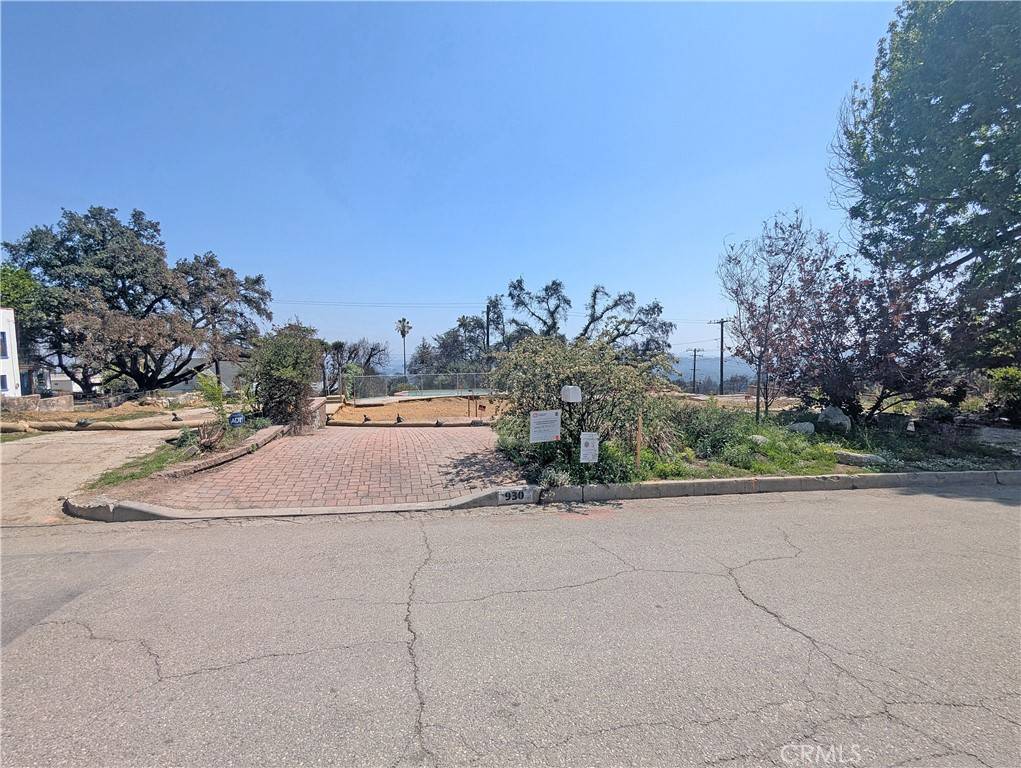 Altadena, CA 91001,930 Parkman ST