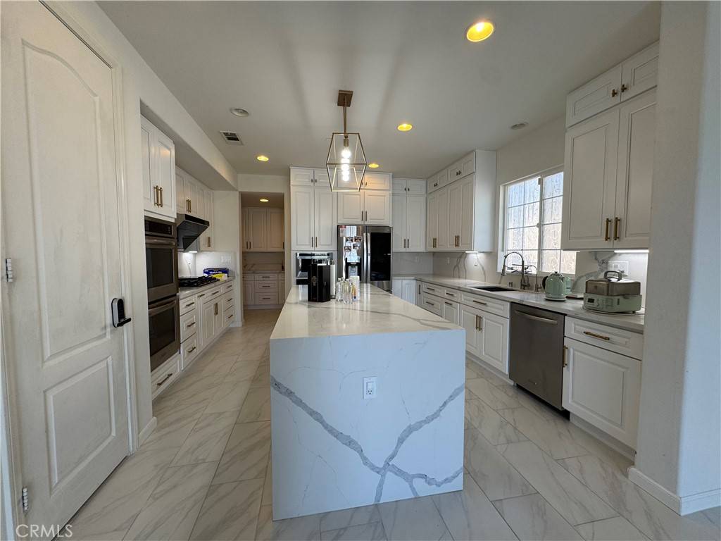 Rancho Cucamonga, CA 91739,5473 Stoneview Rd