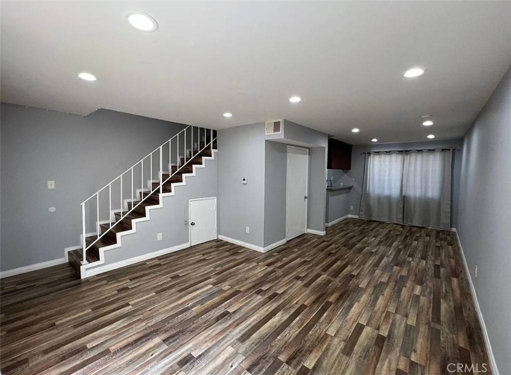 Pasadena, CA 91104,1827 Brigden RD #3