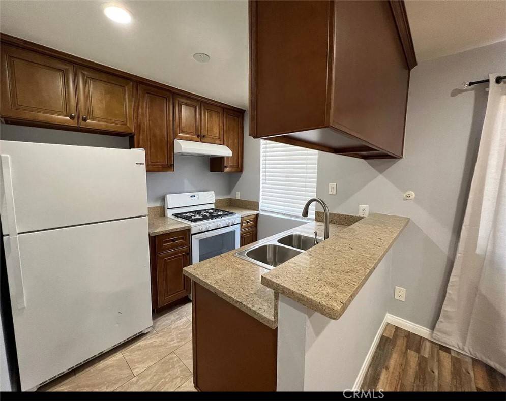 Pasadena, CA 91104,1827 Brigden RD #3