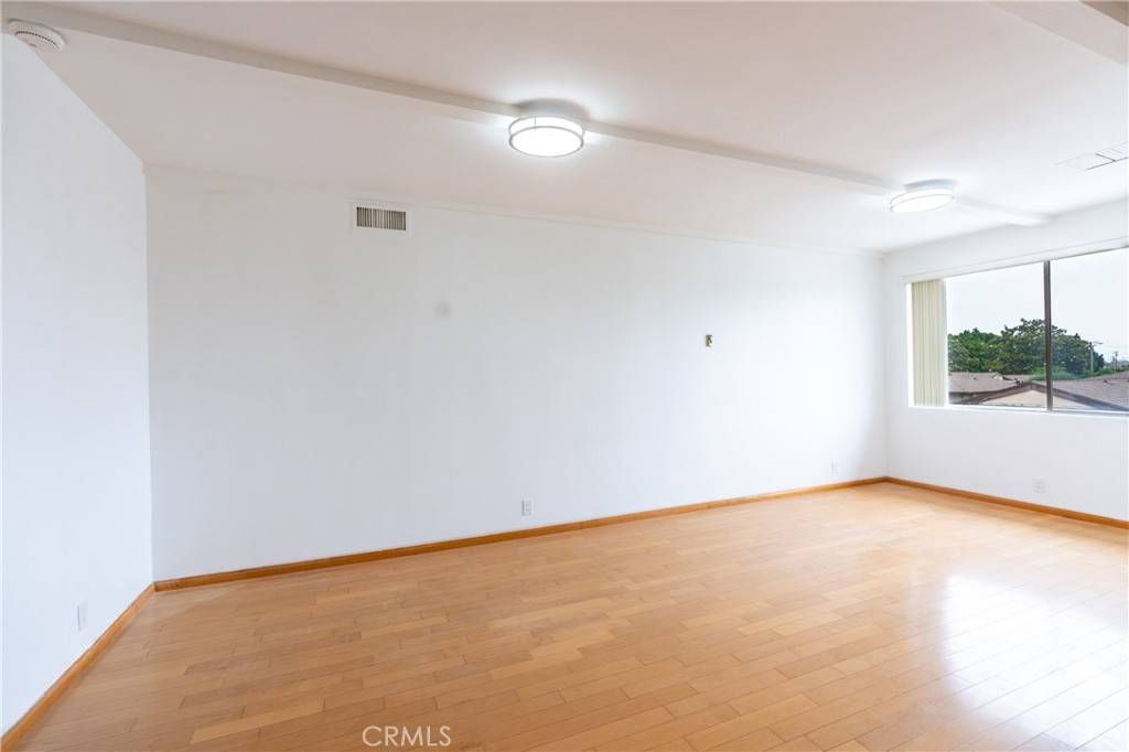 Alhambra, CA 91801,999 E Valley BLVD #114