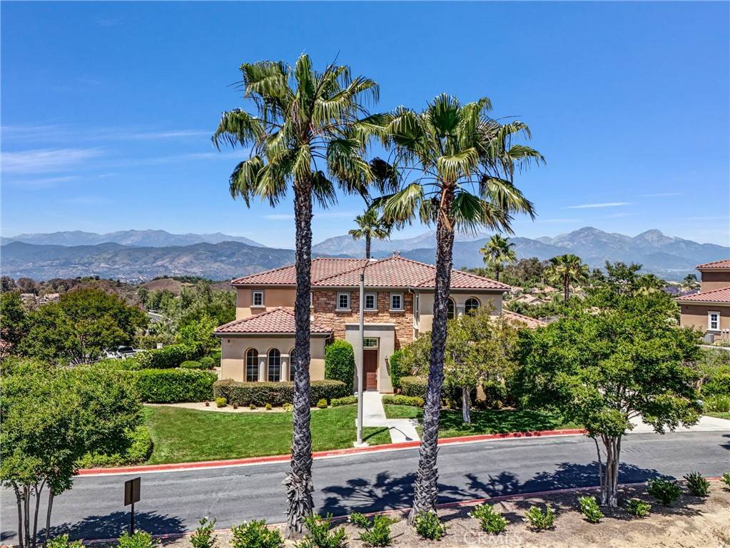San Dimas, CA 91773,121 Calle Colorado