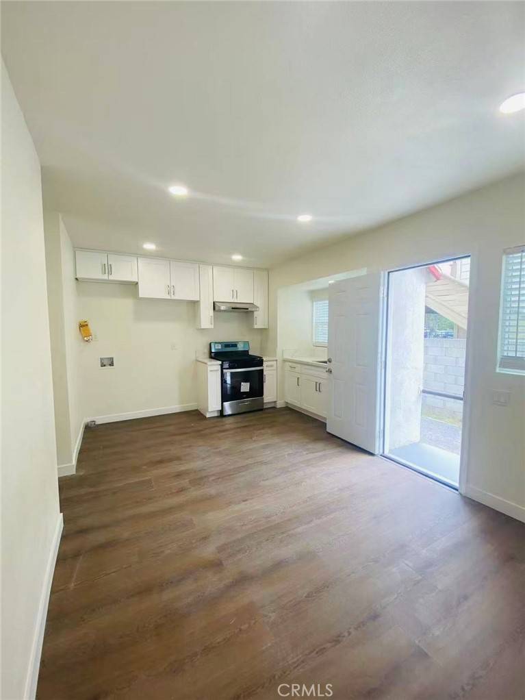 Monrovia, CA 91016,920 W Olive AVE #1