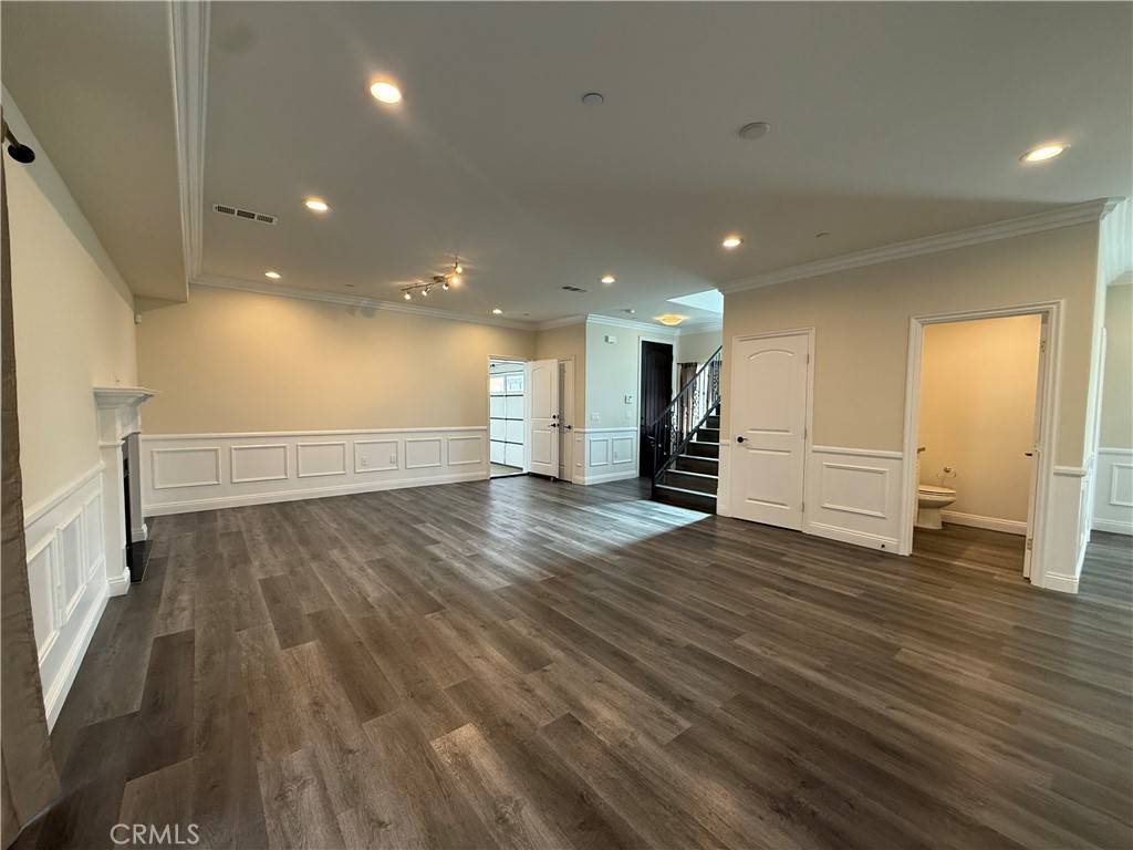 San Gabriel, CA 91776,1956 S California St