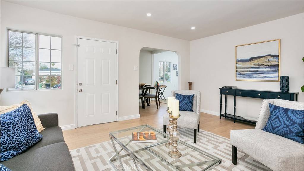 Sherman Oaks, CA 91403,15220 Morrison ST