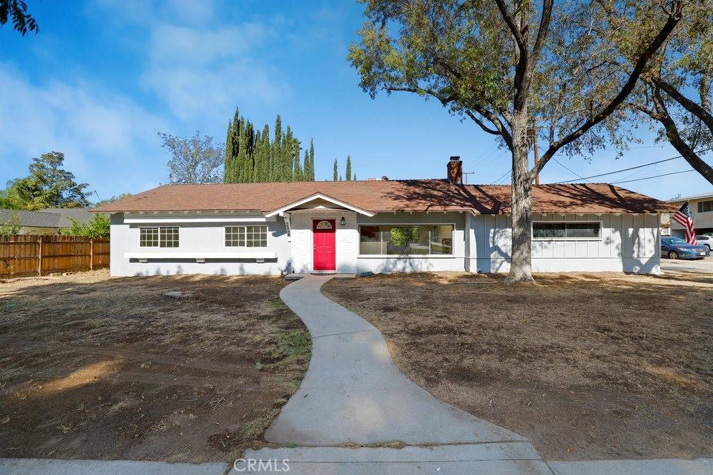 Newhall, CA 91321,24906 Newhall AVE