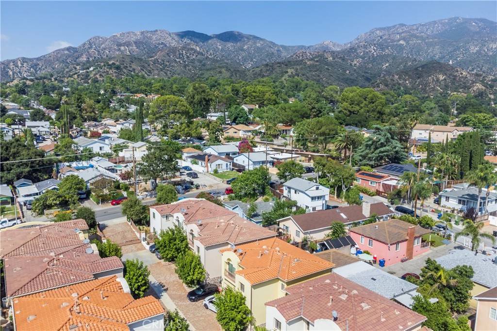 Tujunga, CA 91042,6920 Valmont ST #2