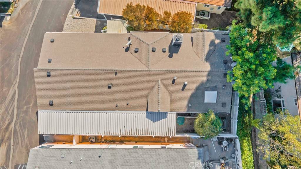 Topanga, CA 90290,1169 Aztec