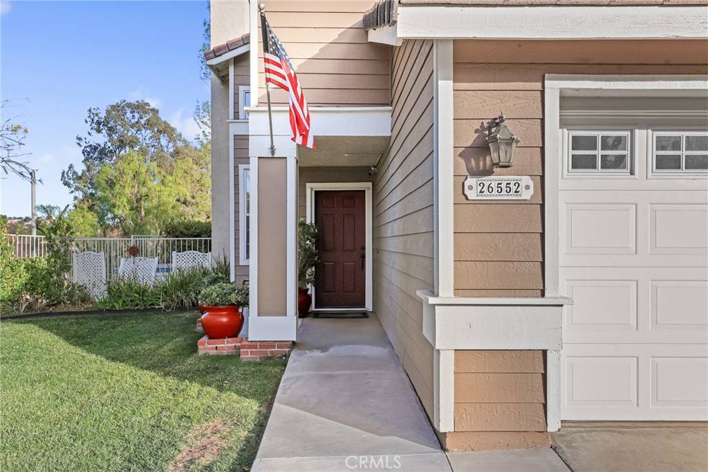 Canyon Country, CA 91351,26552 Goldfinch PL