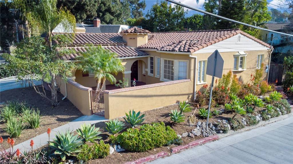 Los Angeles, CA 90027,3964 Tracy ST