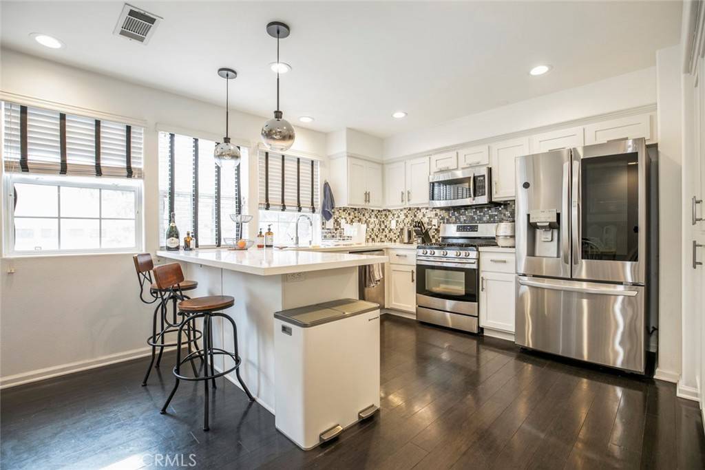 Valencia, CA 91355,24016 Bridgeport LN #36