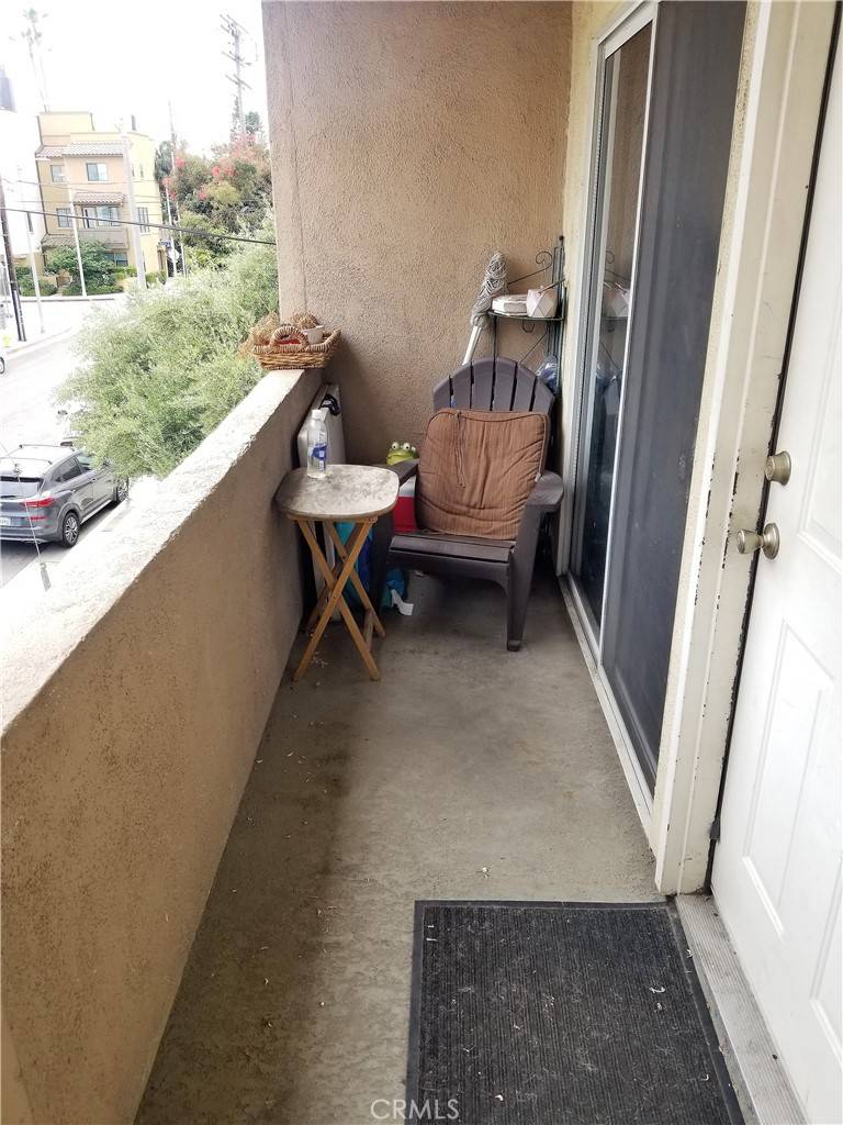 North Hollywood, CA 91602,10757 Hortense ST #112