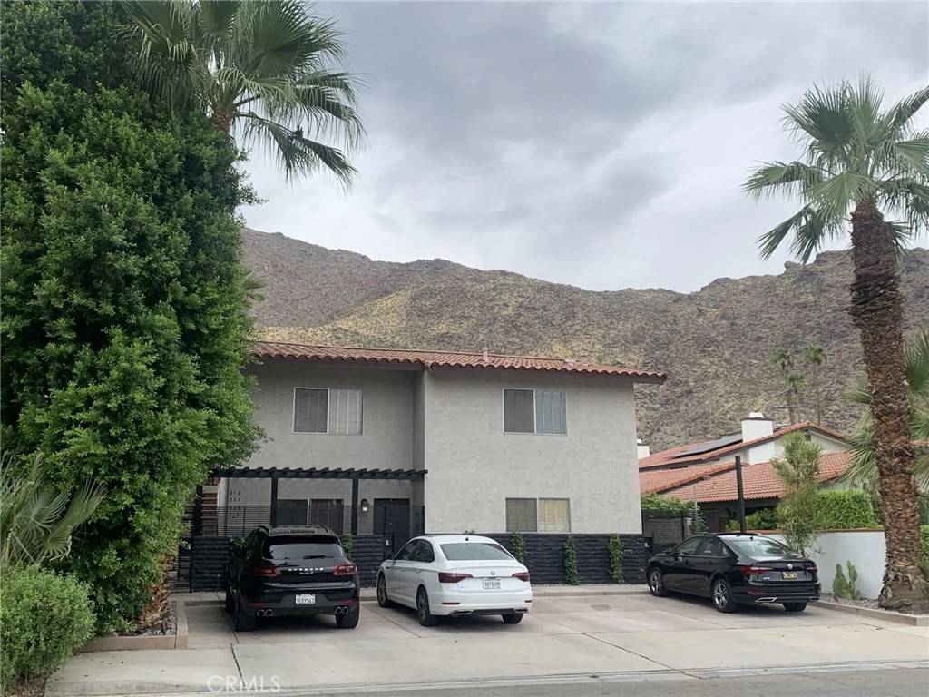 Palm Springs, CA 92262,225 S Cahuilla RD