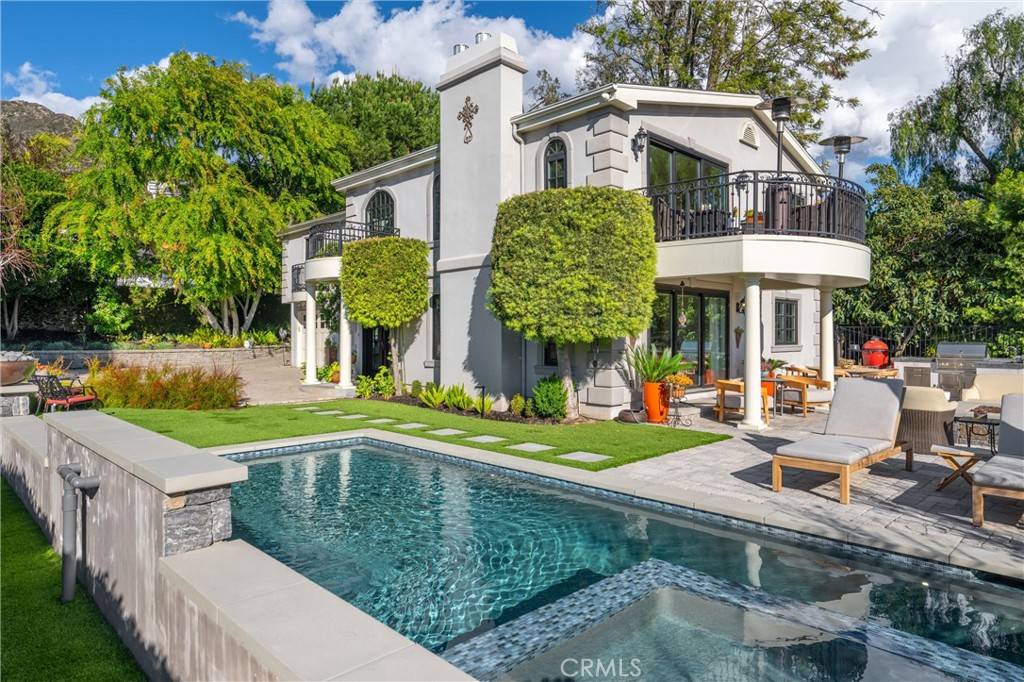 Burbank, CA 91501,913 Sherlock DR