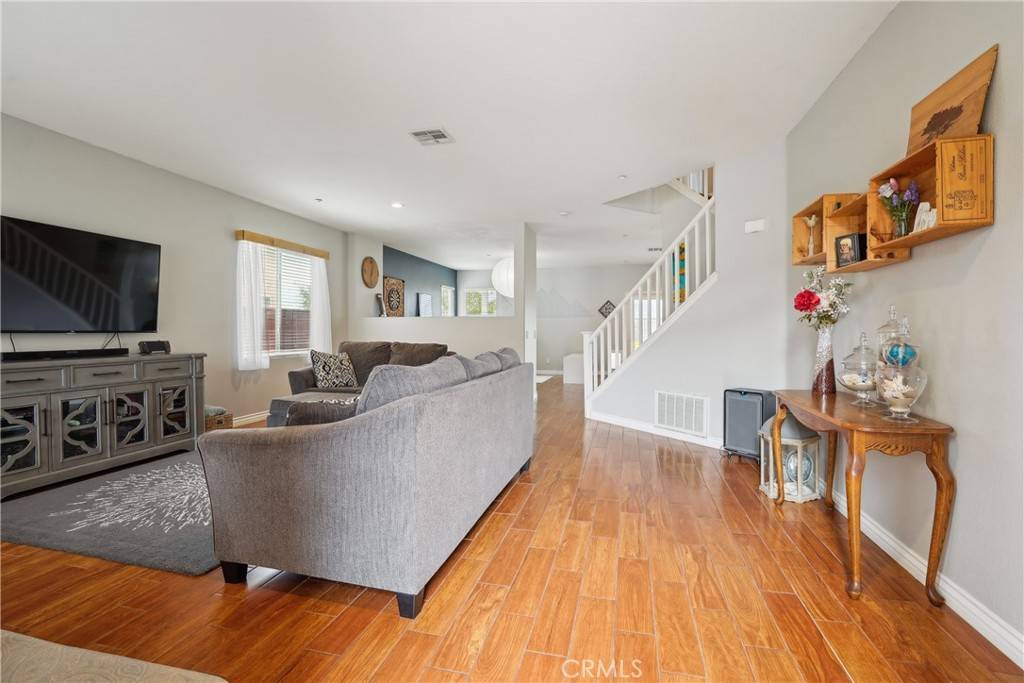 Sylmar, CA 91342,13111 Angeles Trail WAY