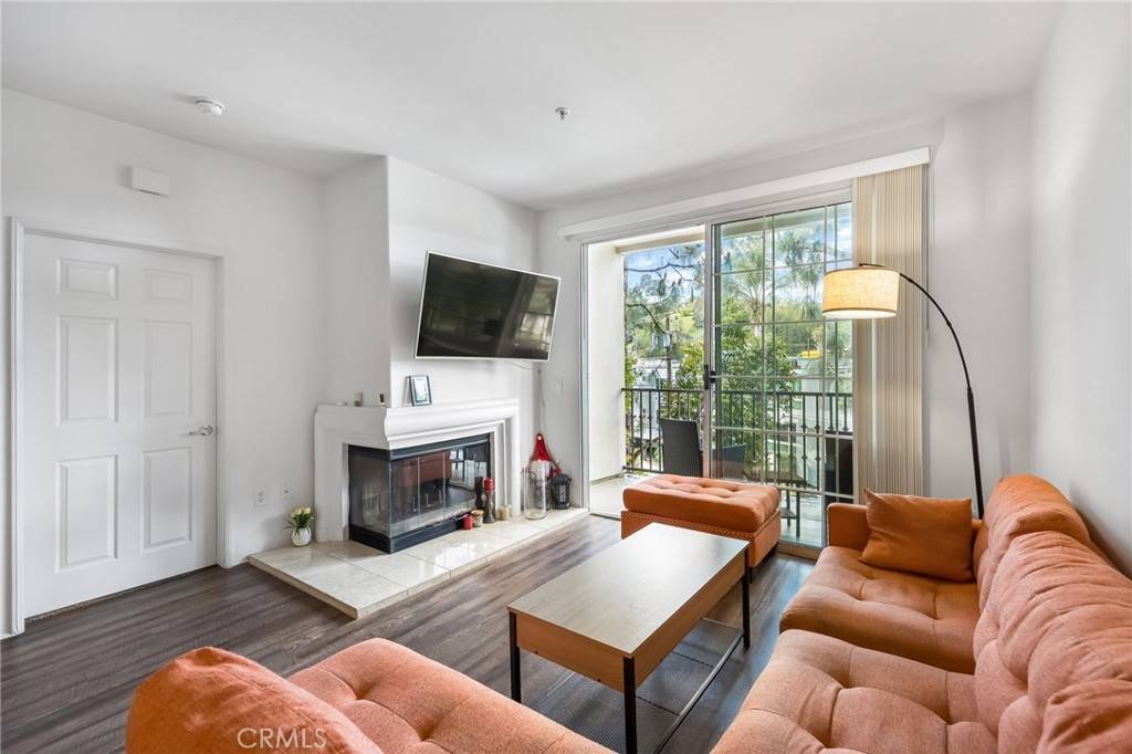 Studio City, CA 91604,4045 Vineland AVE