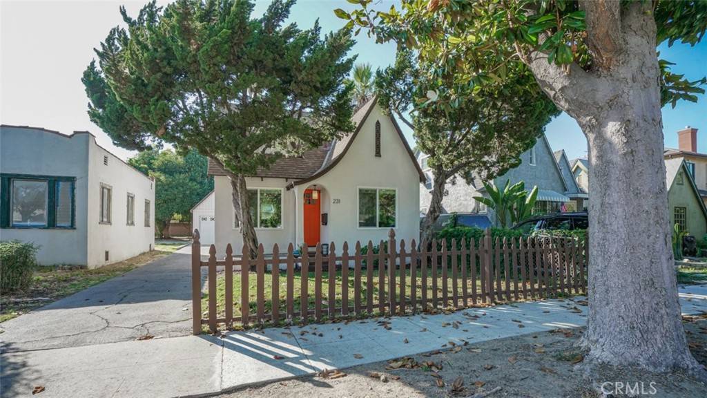 Burbank, CA 91502,231 W Cedar AVE