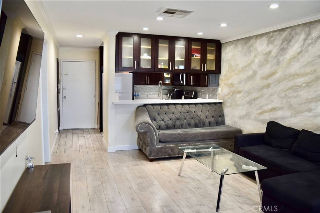 Tujunga, CA 91042,10149 Commerce AVE #2