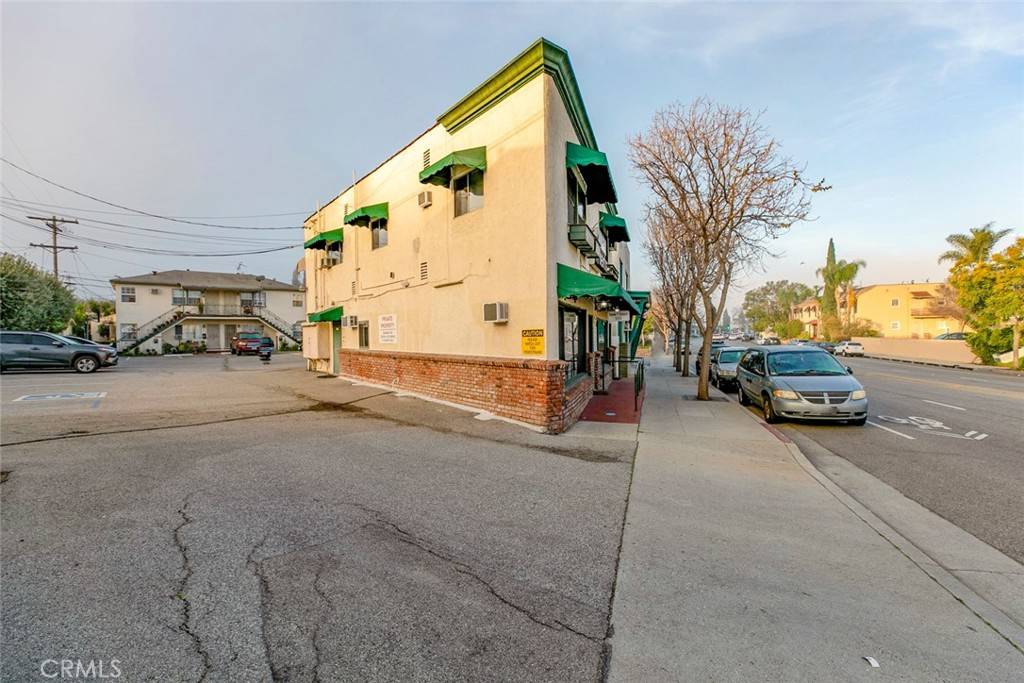 Glendale, CA 91205,1140 E Chevy Chase DR