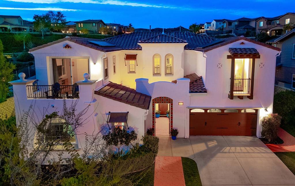 Valencia, CA 91354,28422 Farrier DR