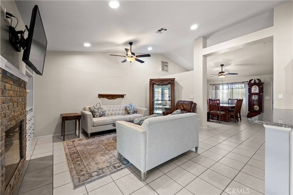 Rosamond, CA 93560,3708 Wyandotte LN