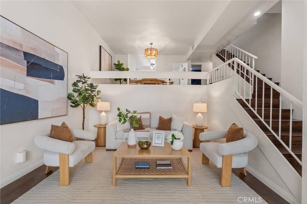 Sherman Oaks, CA 91403,15141 Magnolia BLVD #C