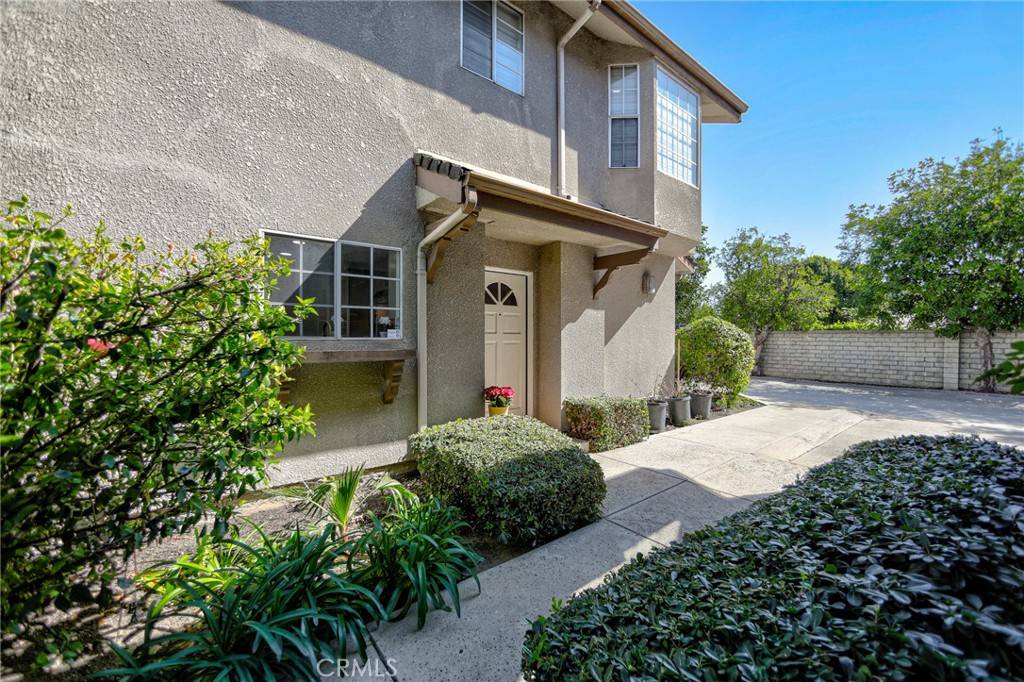 Winnetka, CA 91306,20851 Community ST #10