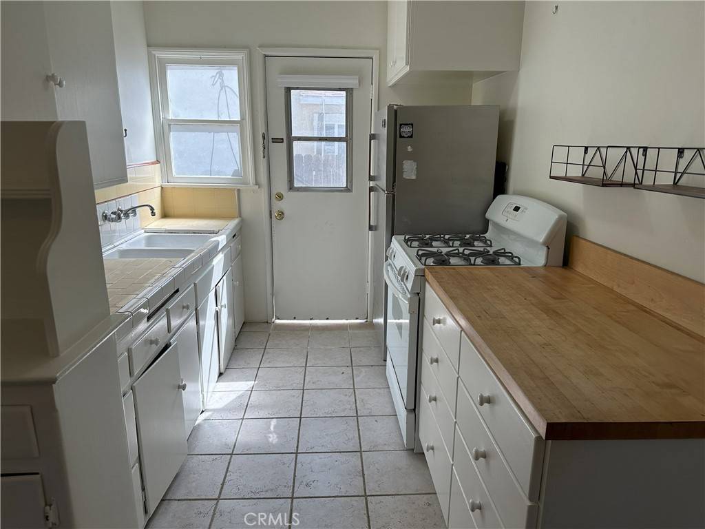 North Hollywood, CA 91601,11044 Otsego