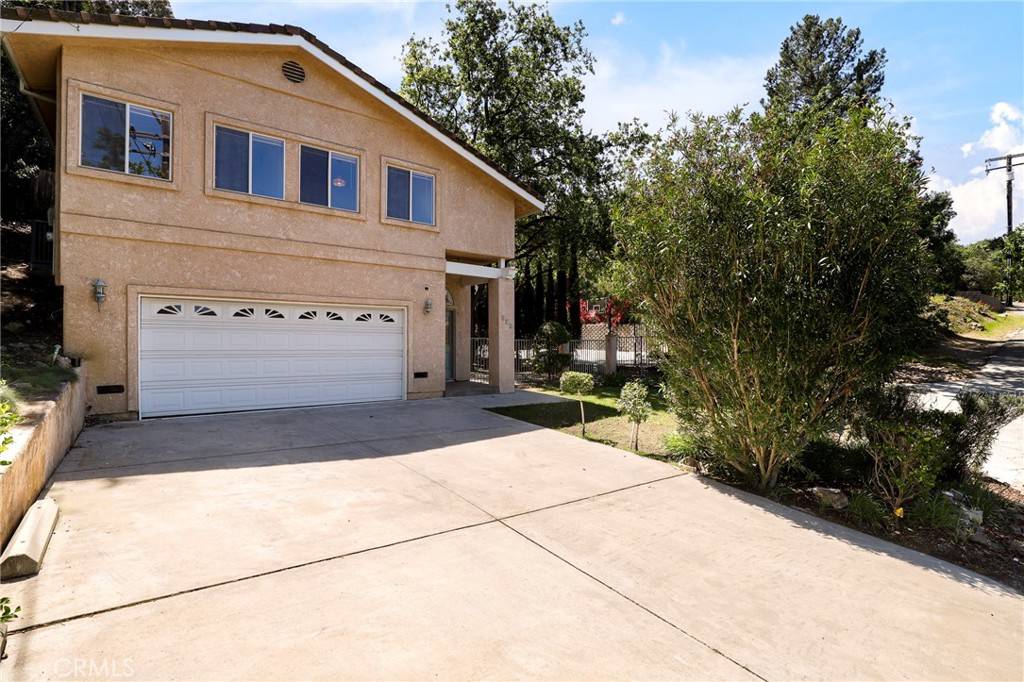 Thousand Oaks, CA 91361,272 Manzanita LN