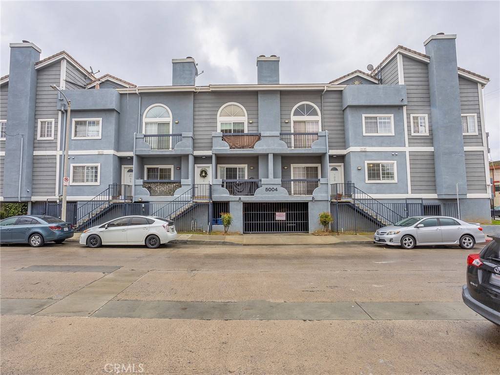 North Hollywood, CA 91601,5004 Bakman AVE #102