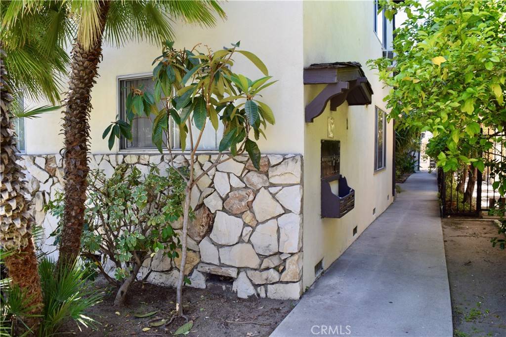 Glendale, CA 91206,341 N Isabel ST