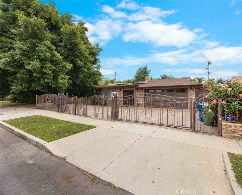 Northridge, CA 91325,17424 Hemmingway ST