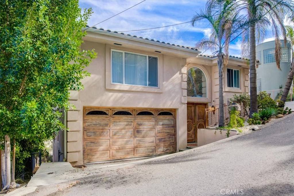 Woodland Hills, CA 91364,4330 Alhama DR
