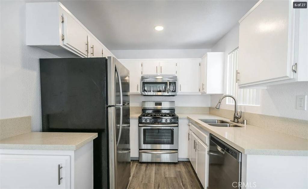 Toluca Lake, CA 91602,4406 Cahuenga BLVD #107
