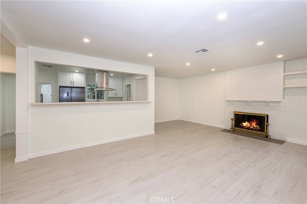North Hollywood, CA 91601,5746 Klump AVE