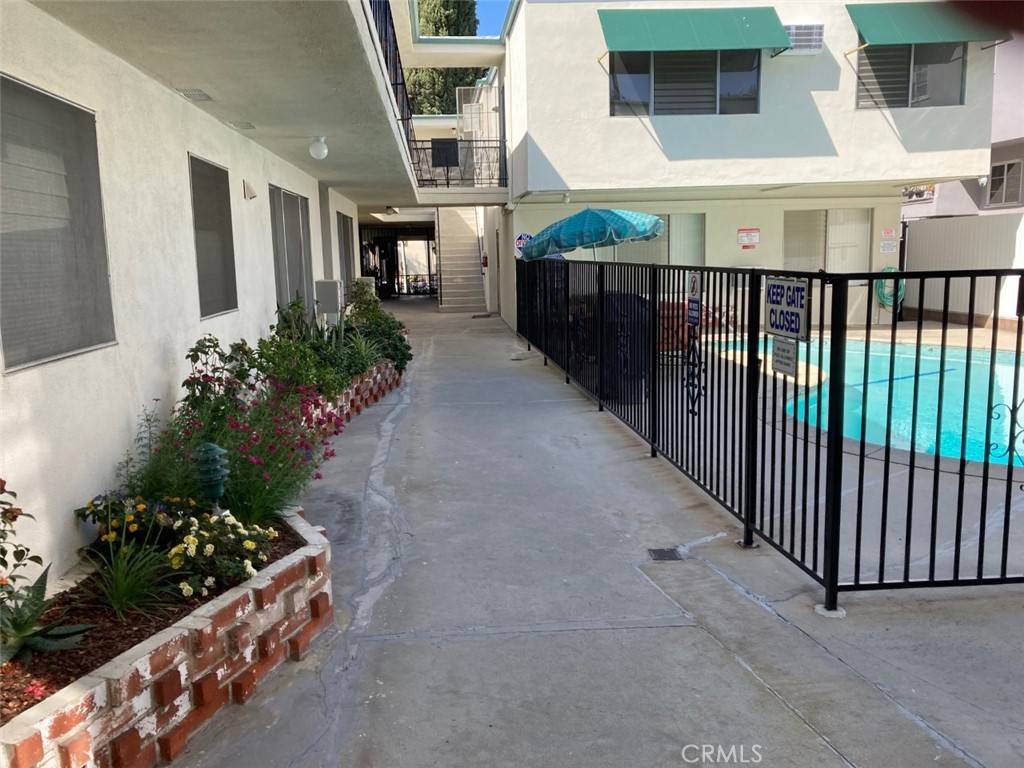 West Hollywood, CA 90046,1234 N Laurel AVE #9