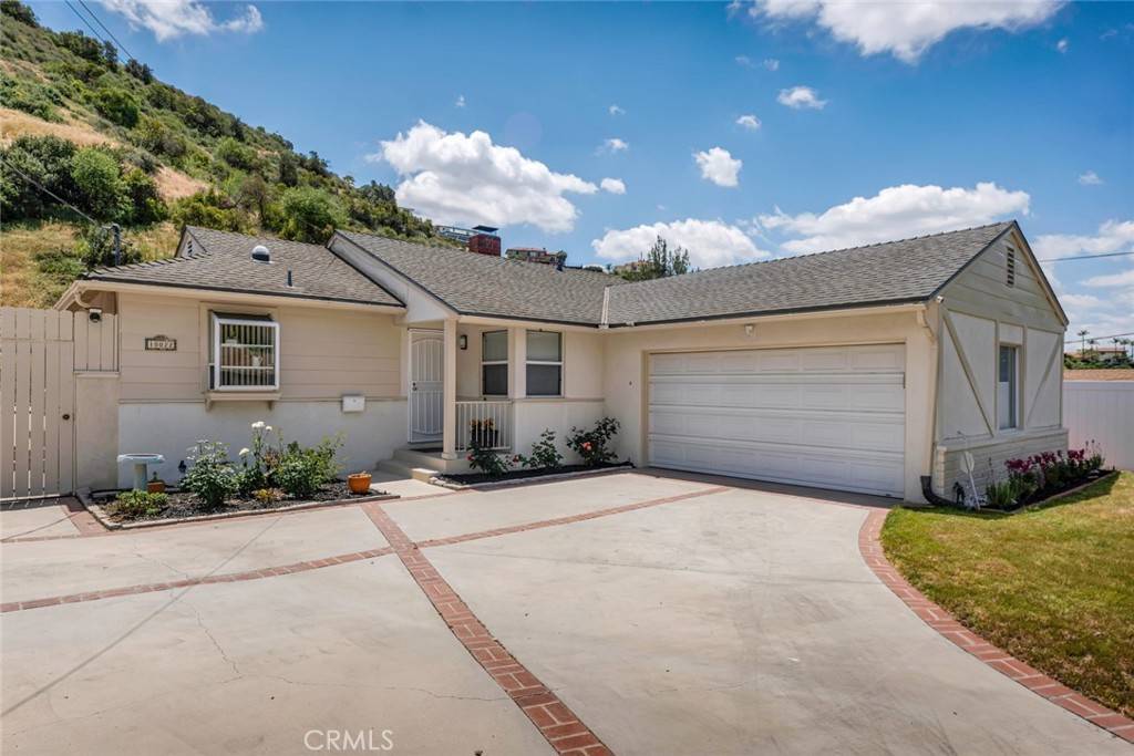 Sun Valley, CA 91352,10022 Roscoe BLVD