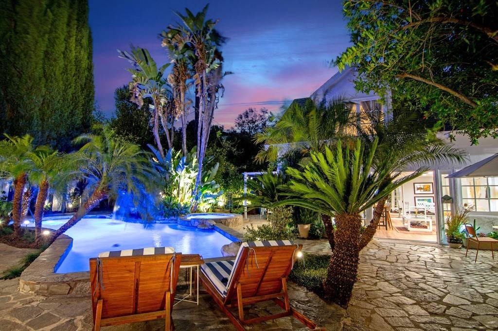 Studio City, CA 91604,4001 Coldwater Canyon AVE