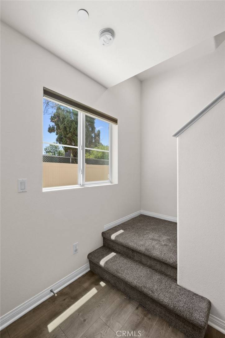 Panorama City, CA 91402,14856 Maple Terrace