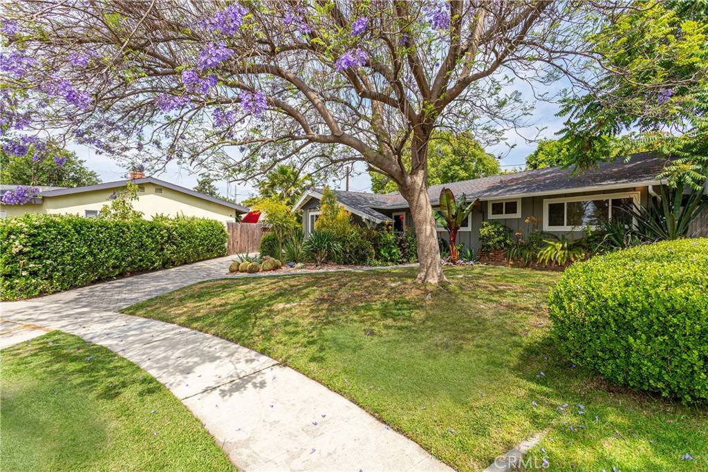 Van Nuys, CA 91406,16733 Archwood ST