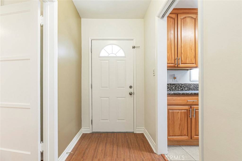 Sunland, CA 91040,10347 Newhome AVE