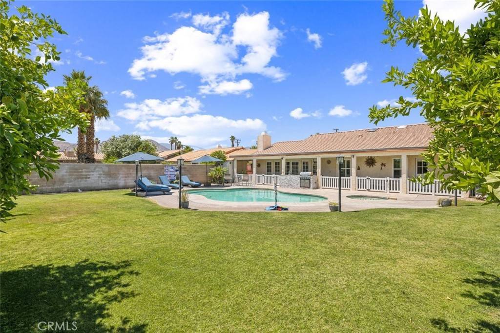 Palm Desert, CA 92211,43300 Warner TRL