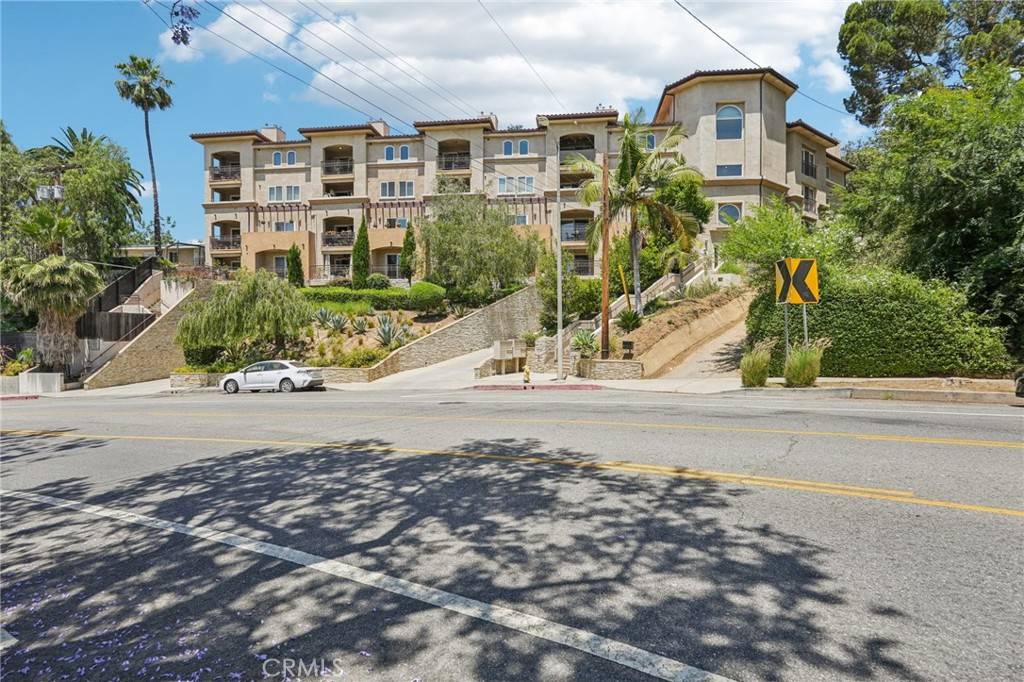 Los Angeles, CA 90042,6221 Monterey RD #402