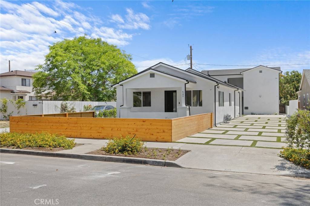 Burbank, CA 91506,542 N Keystone ST