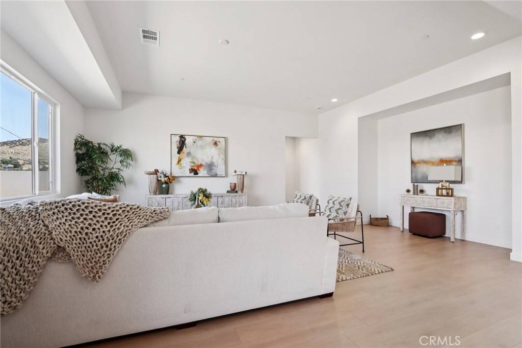 Palmdale, CA 93551,38840 Malva Rosa DR