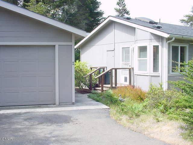 Little River, CA 95456,43300 Little River Airport RD ##8