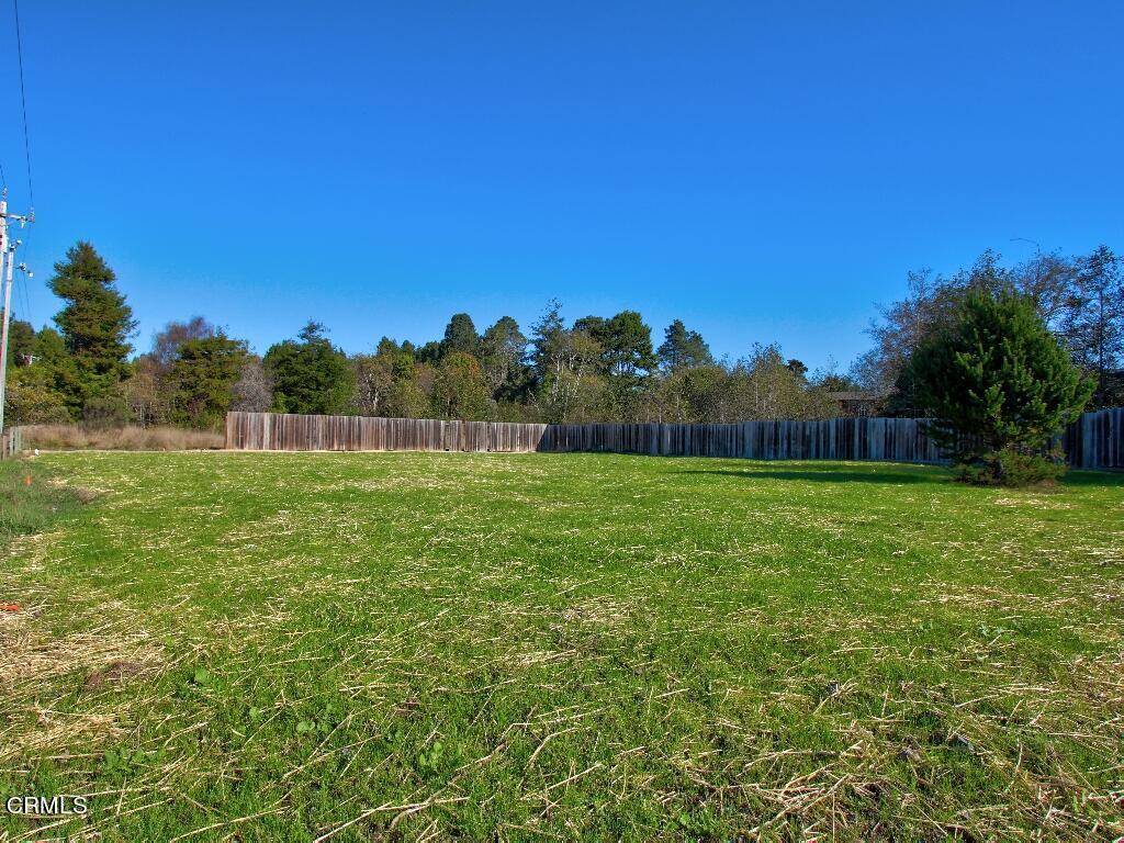 Fort Bragg, CA 95437,104 Dana ST
